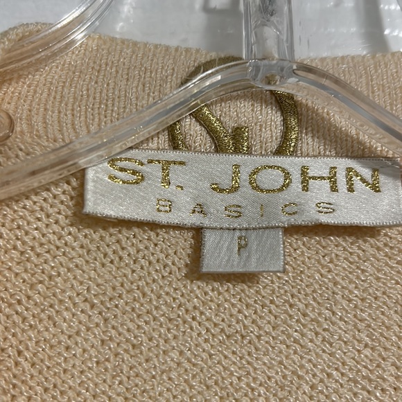 Never worn St. John knit jacket - Picture 5 of 7